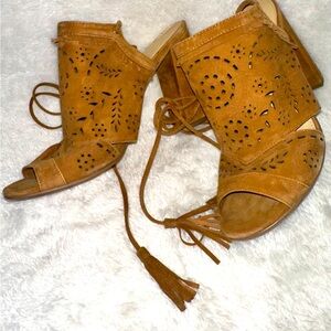 Ivanka Trump Tan Peep-Toe Cutout Women's Shoes